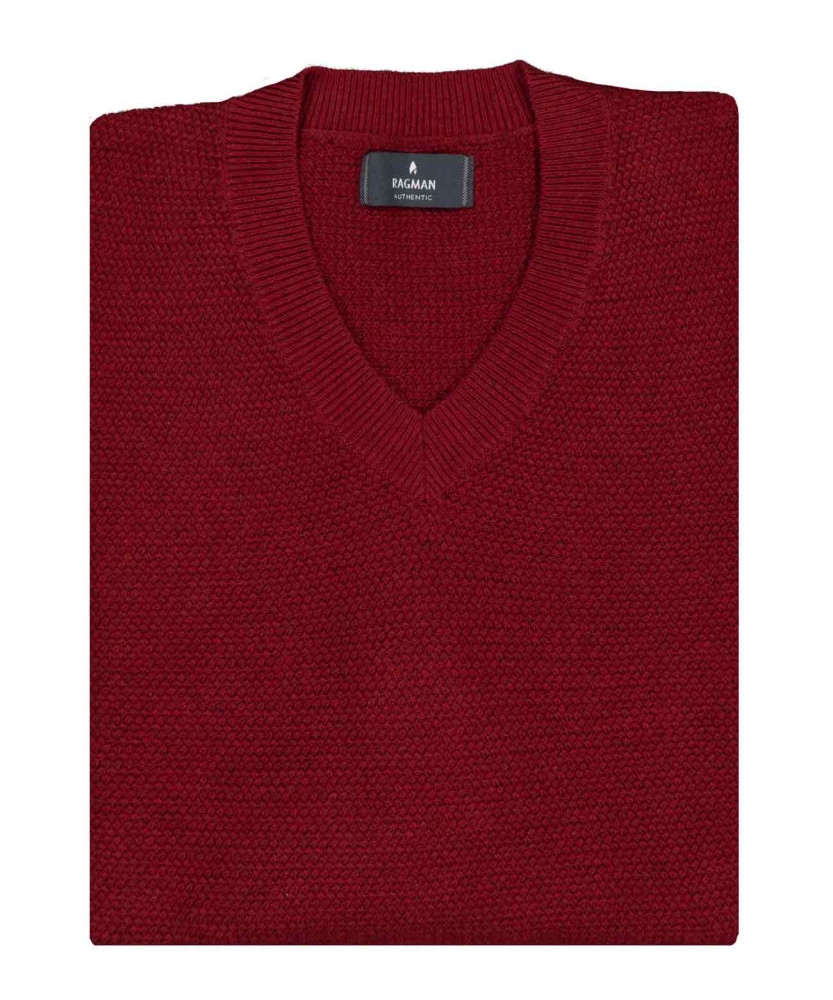 Knitted sweater V-neck with structure