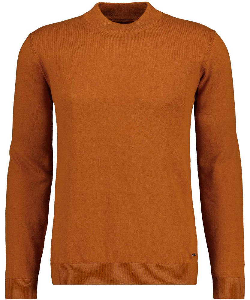 Knitted pullover with stand up collar