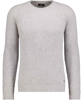 Knitted sweater with structure