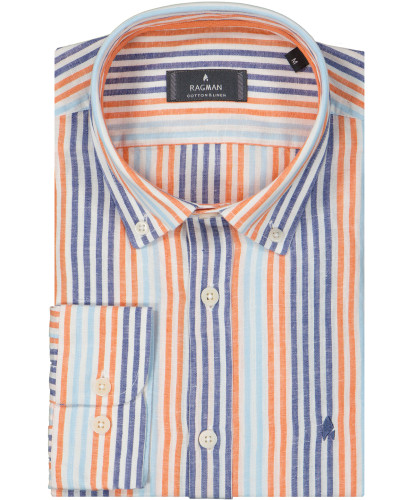 Shirt with stripes and B.D.-collar 