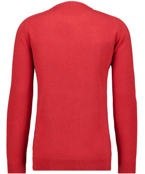 Knitted pullover with round neck