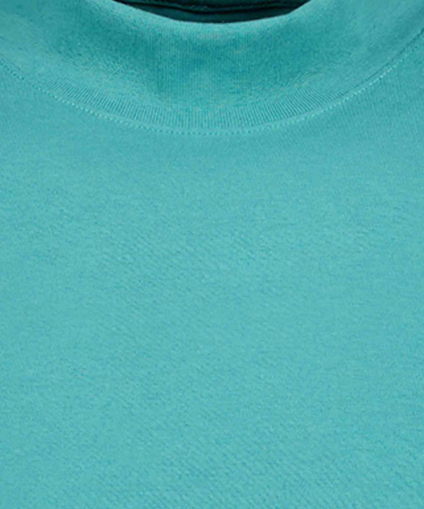 T-Shirt with mock neck