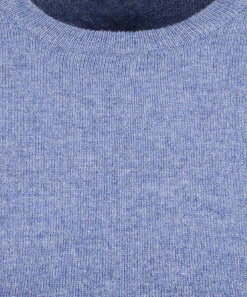 Knitted pullover round neck