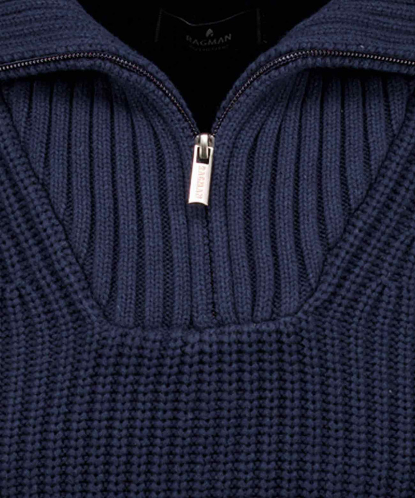 Knitted pullover with troyer collar