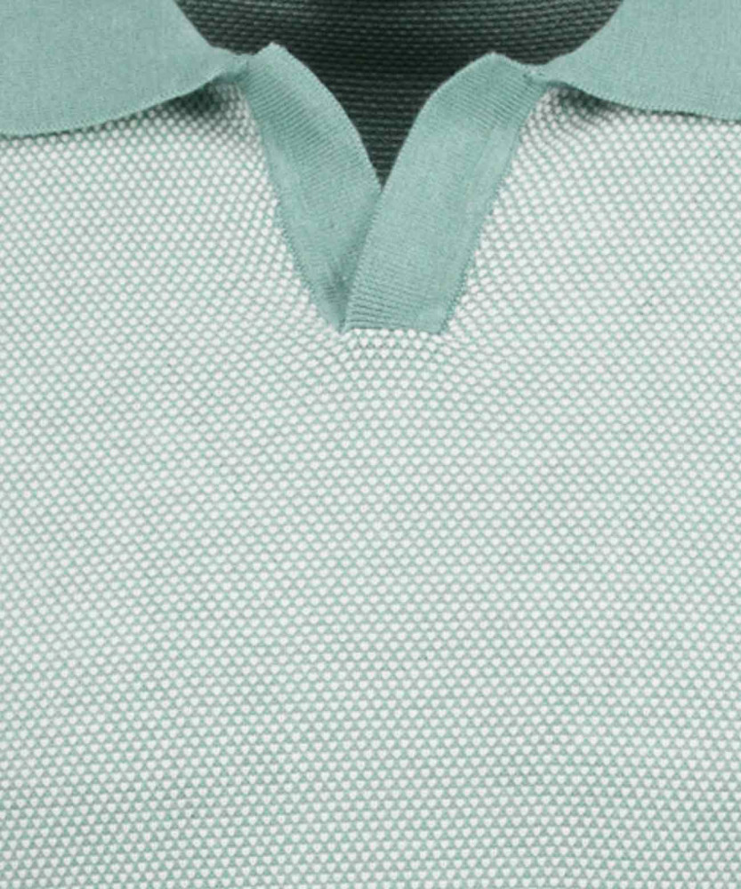 Knitted pullover with resort collar, short sleeve
