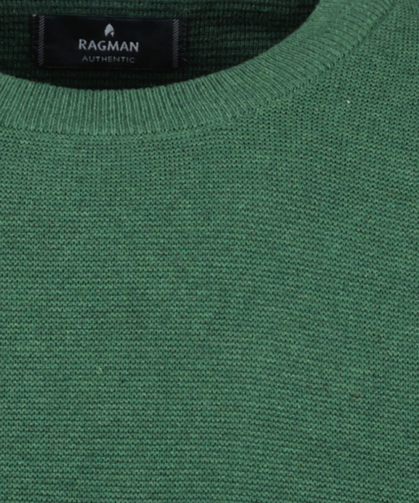 Knitted sweater with round neck