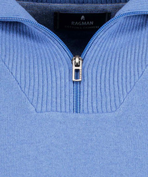 Knitted pullover with stand up collar and zip