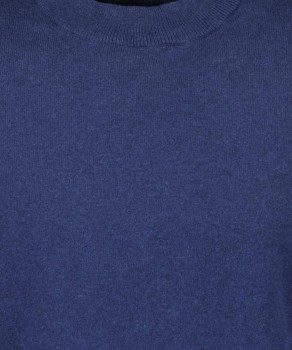 Knitted pullover with stand up collar