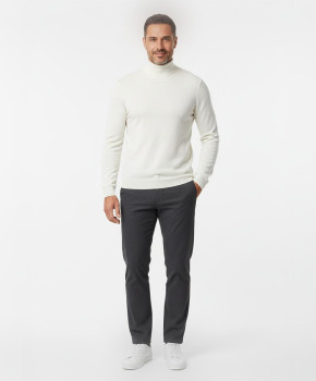 Strickpullover mit Stehkragen