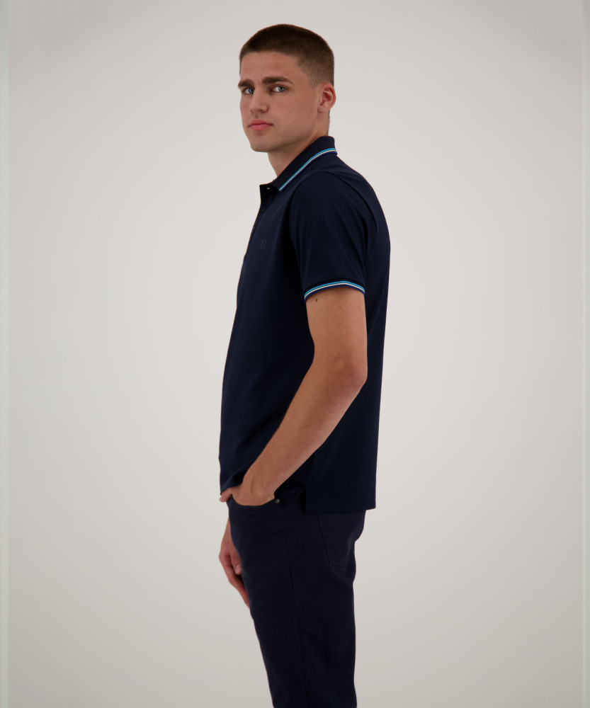 Piqué-Polo keep dry, modern fit